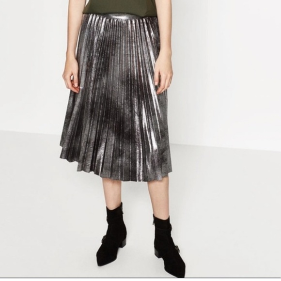 ZARA Metallic Pleated Midi Skirt - Picture 4 of 8